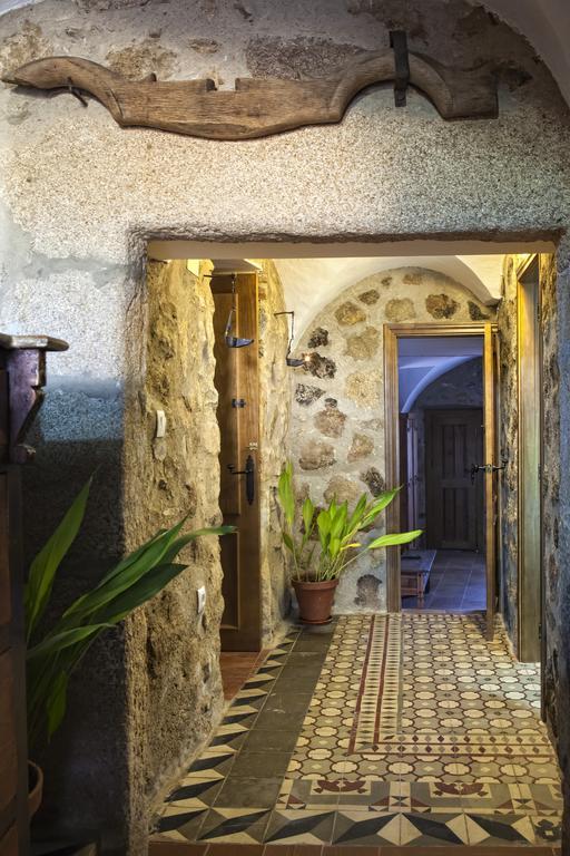 Apartamentos Rurales La Casa De Luis Santa Cruz de la Sierra Kültér fotó