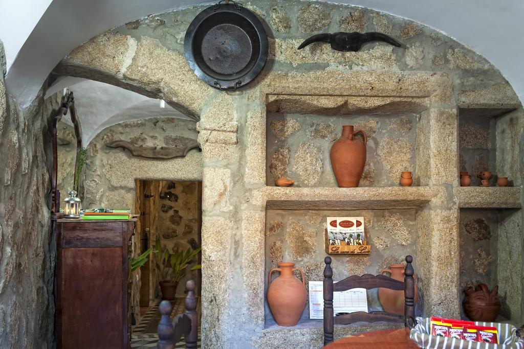 Apartamentos Rurales La Casa De Luis Santa Cruz de la Sierra Kültér fotó