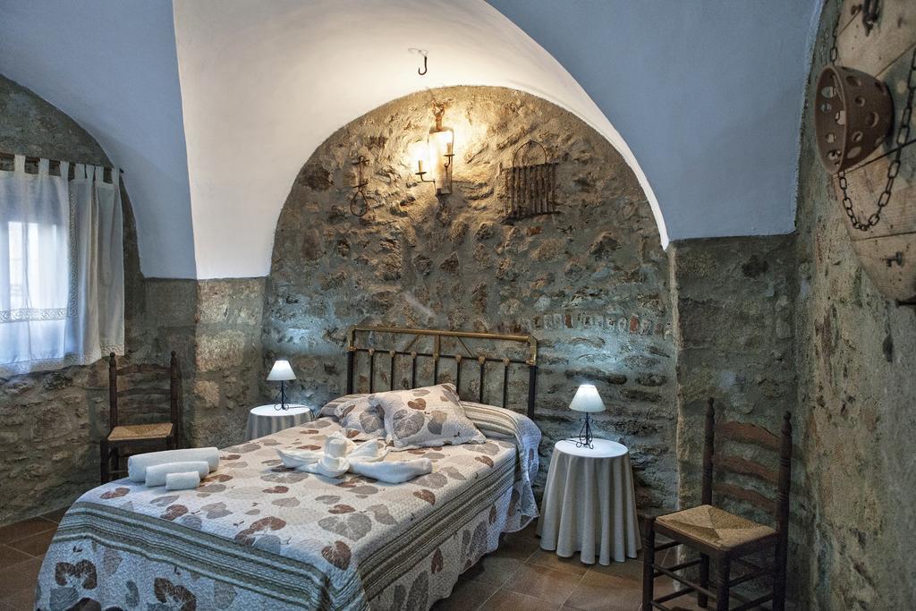 Apartamentos Rurales La Casa De Luis Santa Cruz de la Sierra Szoba fotó
