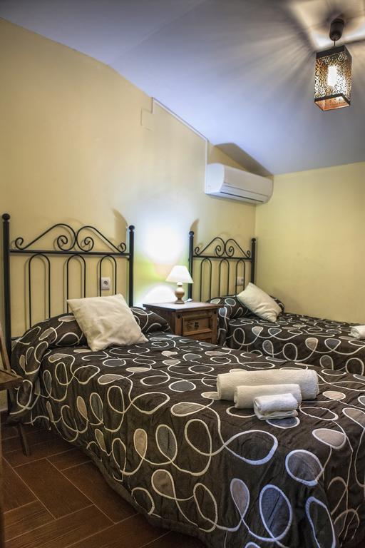 Apartamentos Rurales La Casa De Luis Santa Cruz de la Sierra Kültér fotó