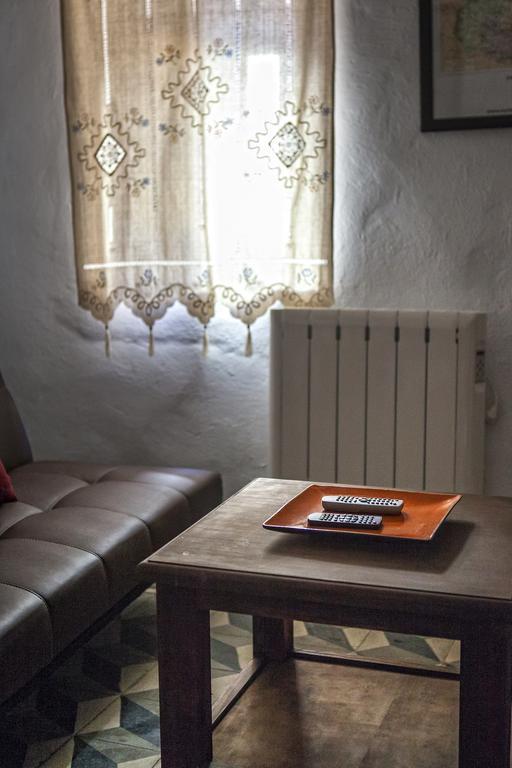 Apartamentos Rurales La Casa De Luis Santa Cruz de la Sierra Kültér fotó