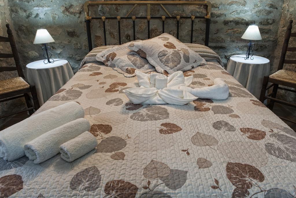 Apartamentos Rurales La Casa De Luis Santa Cruz de la Sierra Szoba fotó