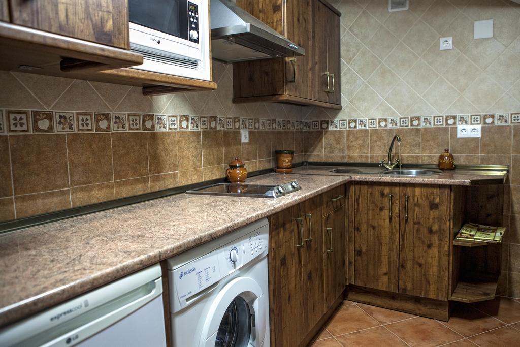 Apartamentos Rurales La Casa De Luis Santa Cruz de la Sierra Kültér fotó